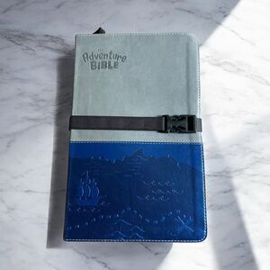 NIV The Adventure Bible with Strap Illustrated ZonderKidz Blue Gray Two Tone